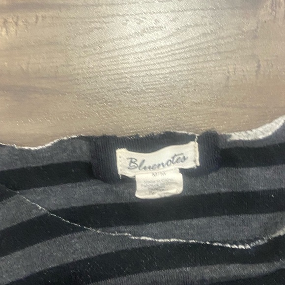 💗Vintage Bluenotes Black and Gray Striped Sweater - Picture 2 of 3